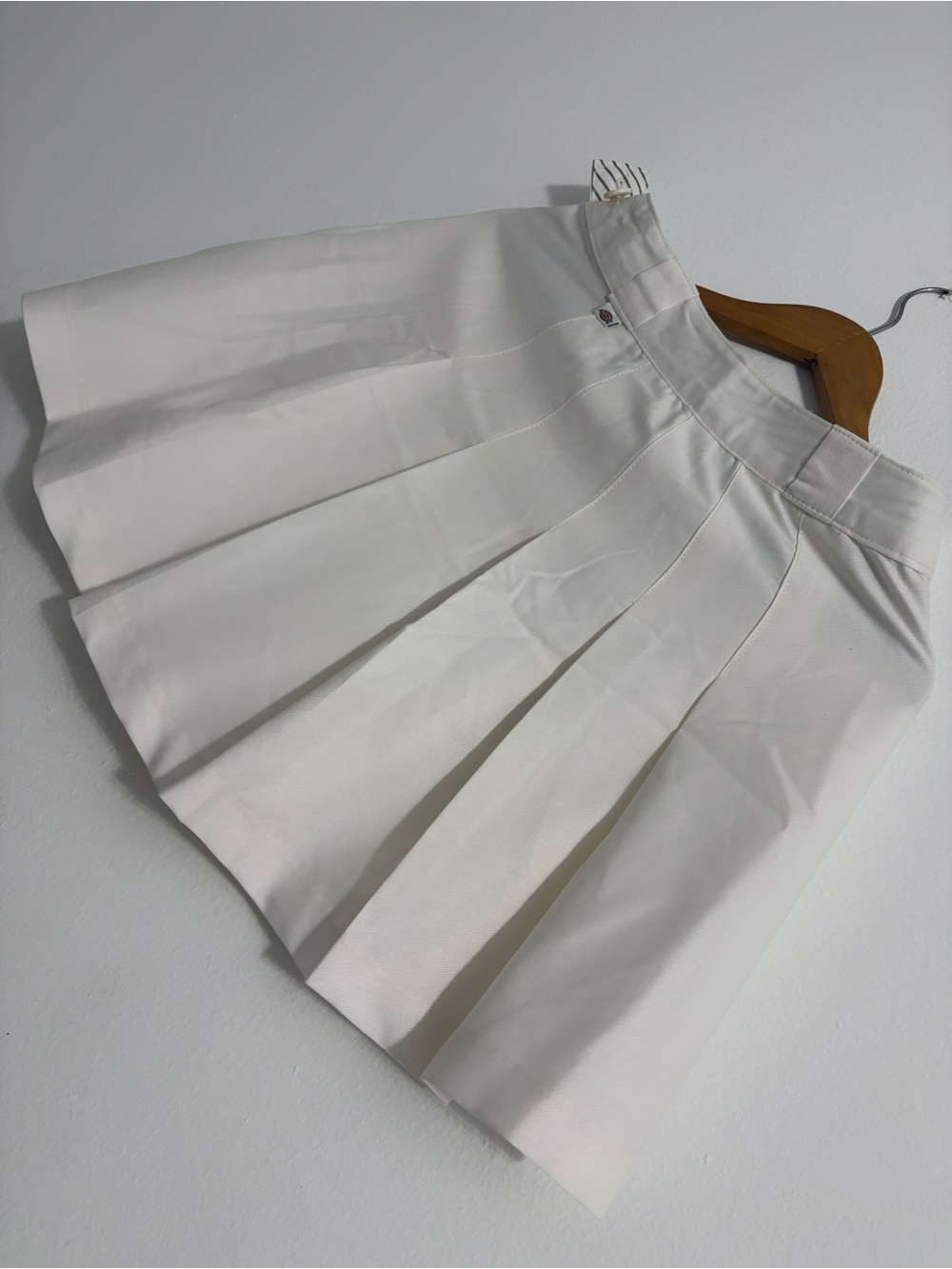 Dickies White Pleated Skort